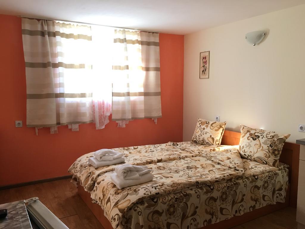 Triglav Edelweiss Guest House Pavel Banya Esterno foto